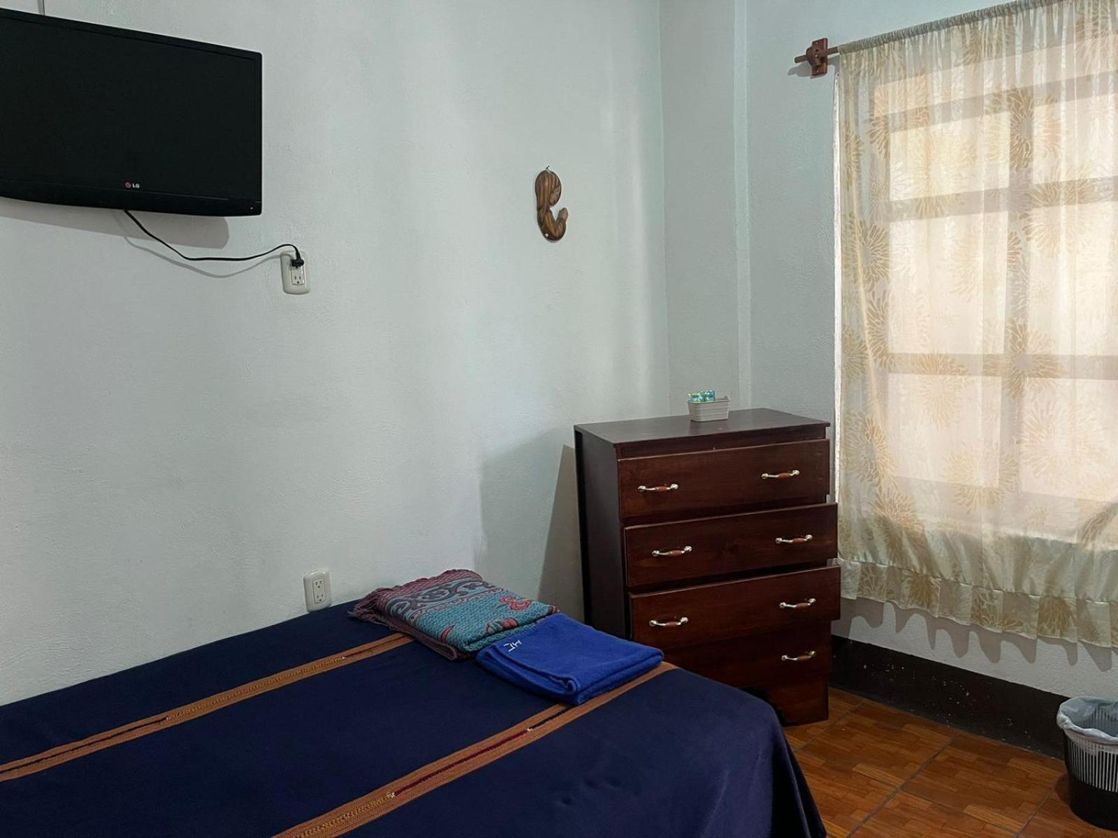 Hotel Cristal Antigua Esterno foto